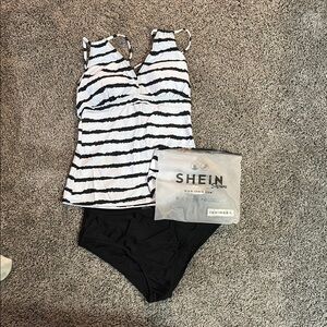 SHEIN Black and White One Piece Swimwear